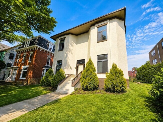 Foto del edificio - 735 N Highland Ave