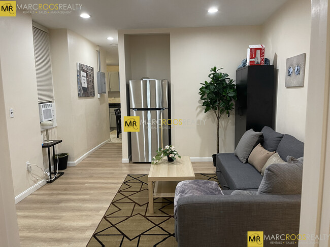 Foto del edificio - 871 Harrison Ave