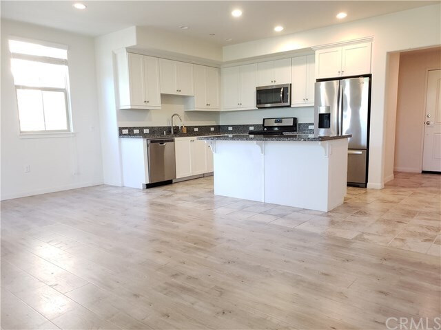 Foto principal - 3300 Merida Ln