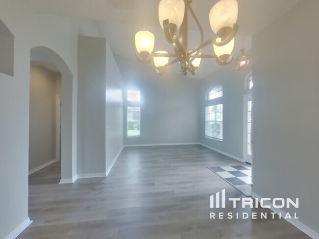 Foto del edificio - 3600 Cresthill Ln