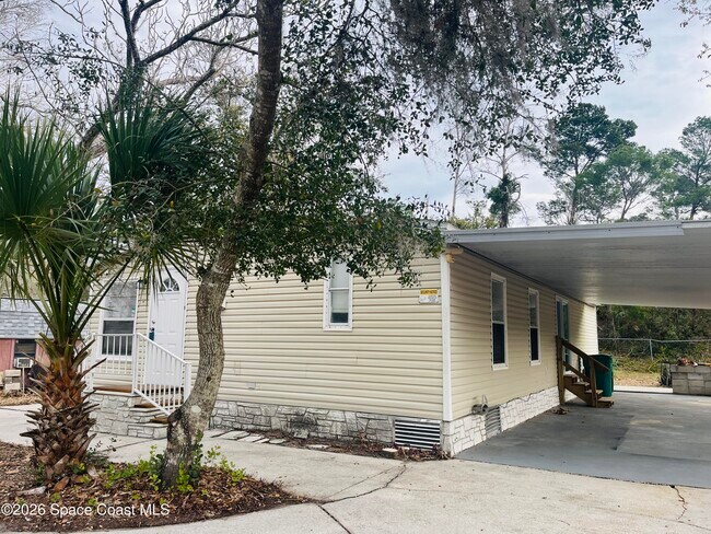 Foto del edificio - 1605 Ridge Dr