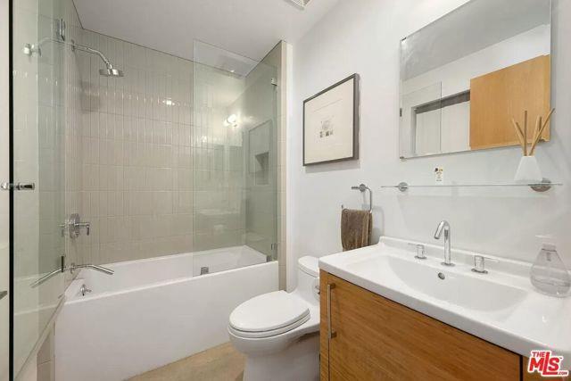 Foto del edificio - 547 Huntley Dr