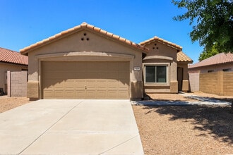 Building Photo - 11234 E Sunland Ave