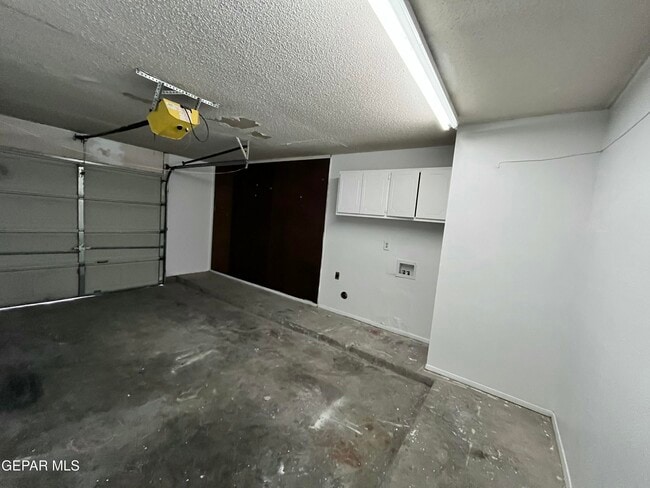 Foto del edificio - 10418 Ashwood Dr