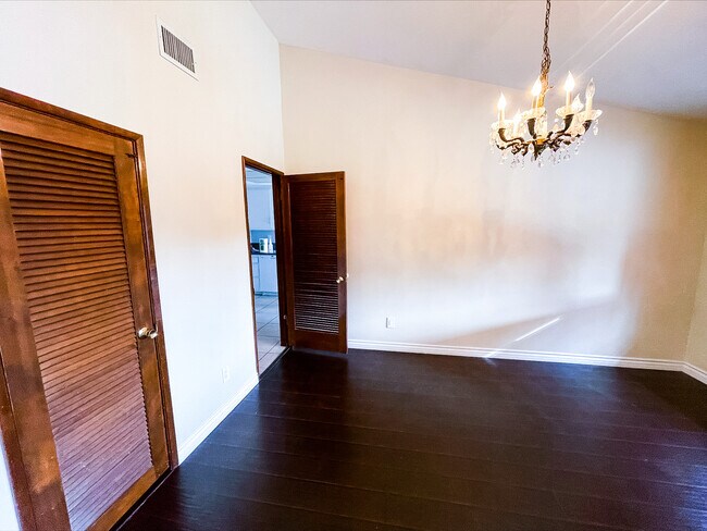 Dining Room - 17180 Sesnon Blvd