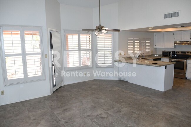 Building Photo - Updated 3 Br 2 Ba 2 Car Garage Home Near Palisades and Fountain Hills Blvd in Fountain Hills