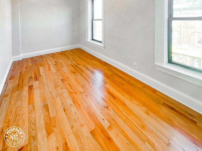 Building Photo - 816 Nostrand Ave