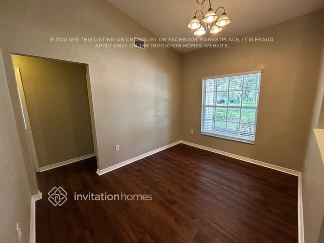 Building Photo - 3424 Diamond Terrace