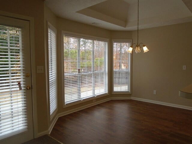 Building Photo - 103 Cottonwood Place