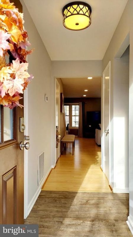 Foto del edificio - 6130 Old Landing Way