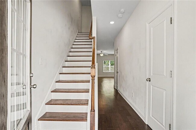 Foto del edificio - 10139 Benton Woods Dr