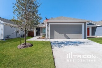 Building Photo - 8721 Red Fox Trl