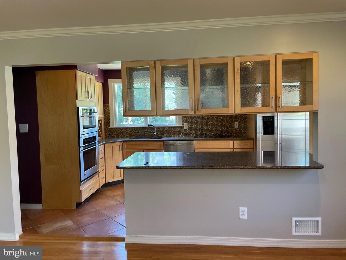 1826 Dalmation Dr, McLean, VA 22101 House Rental in McLean, VA