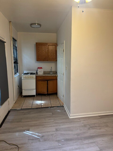 Foto del edificio - 126 N 49th St