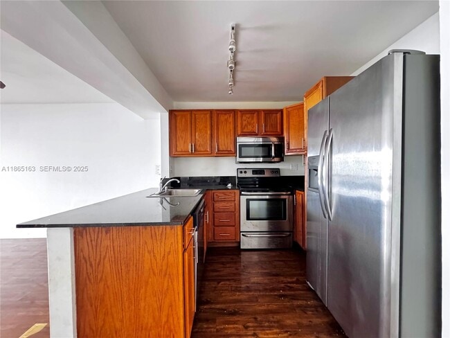 Foto del edificio - 833 West Ave