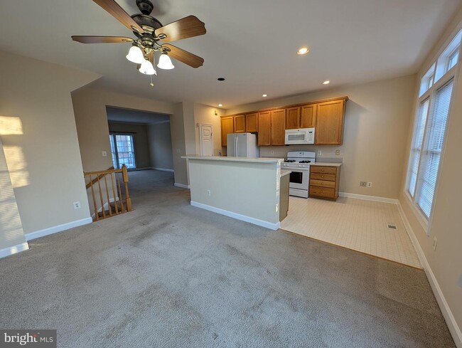Building Photo - 6656 Debra Lu Way