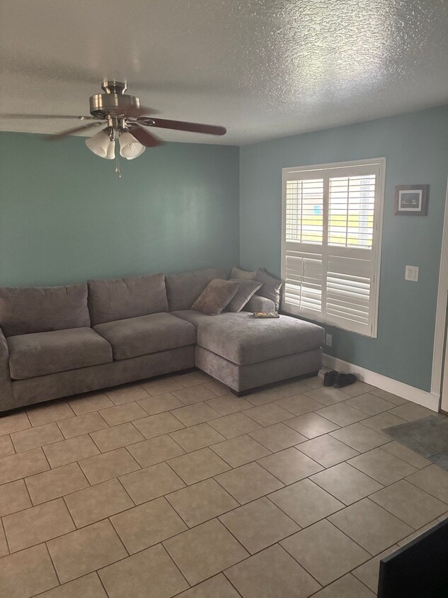 Foto del edificio - 590 Charlotta Ave SE