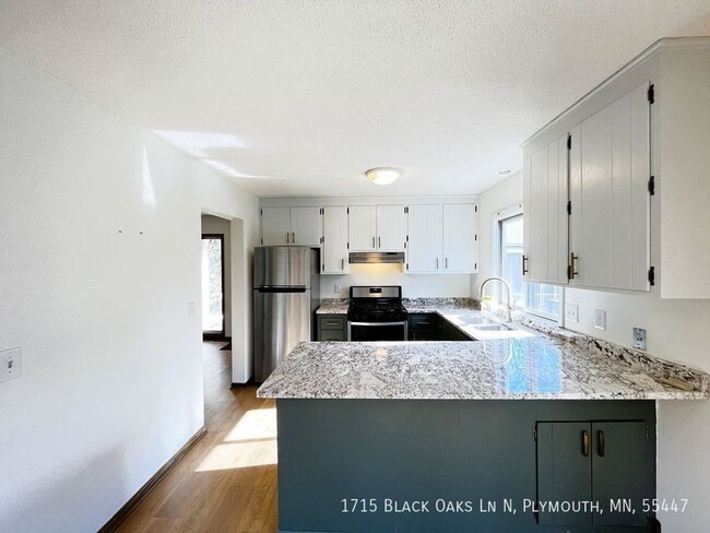 Building Photo - 3br 2ba 2cg ~ Security Deposit Alternative...