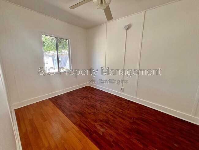 Foto del edificio - 10156 Helendale Ave