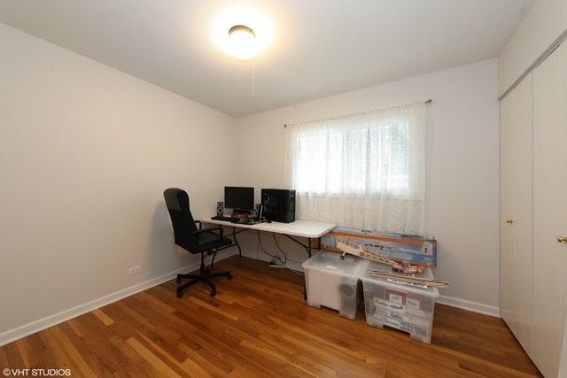 Building Photo - 132 Raymond Ave
