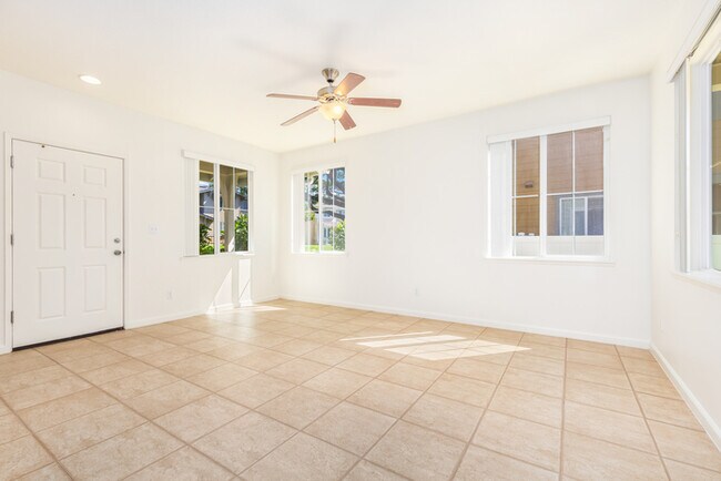 Building Photo - 3188 Gillespie Ln