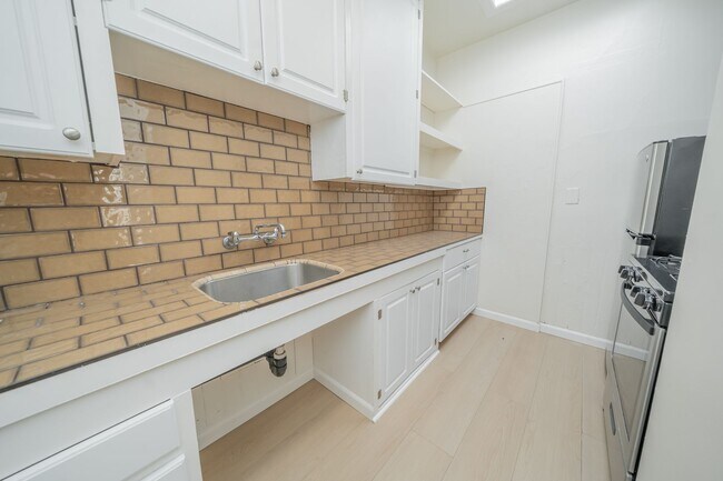 Foto del edificio - 4056 Piedmont Ave