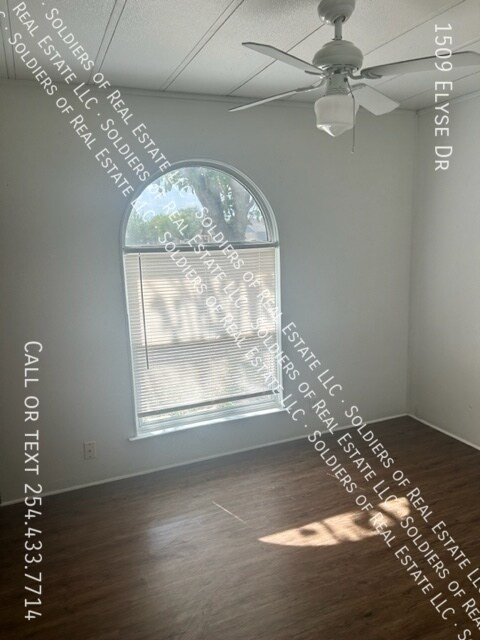 Building Photo - 1509 Elyse Dr