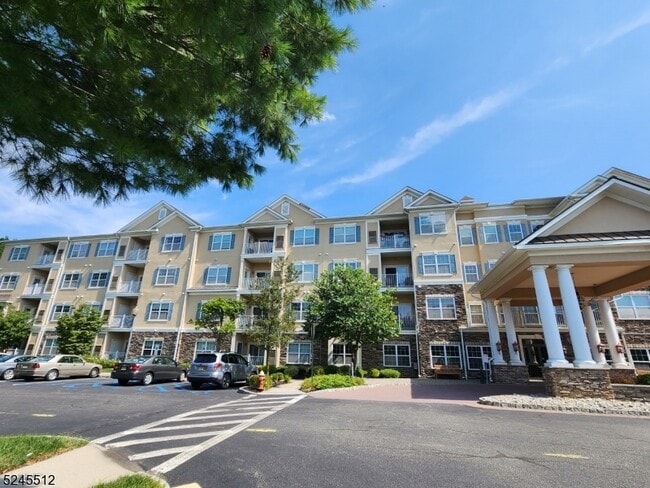 Building Photo - 540 Cranbury Rd