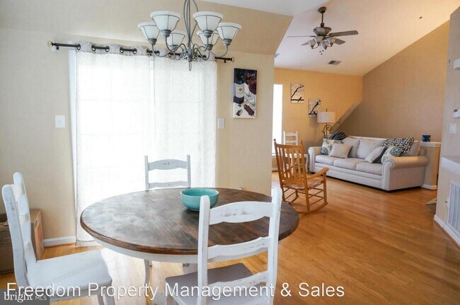 Building Photo - 2 br, 1 bath House - 25320 Lake Mist Sq Un...