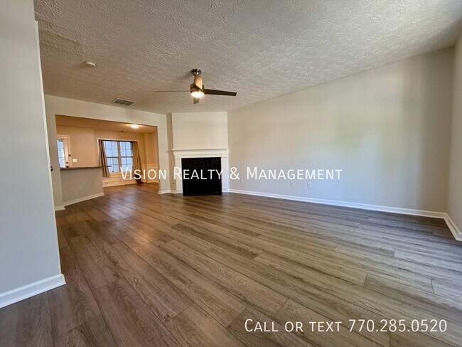 Building Photo - 2084 Manhattan Pkwy