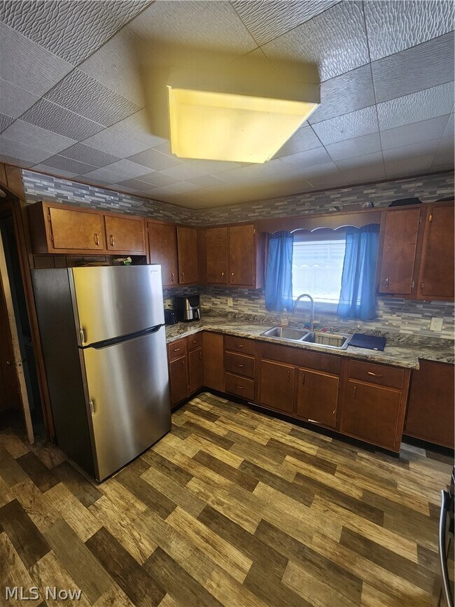 Foto del edificio - 16412 Talford Ave