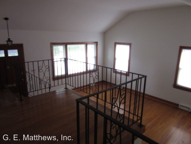 Building Photo - 416 Moorman Ave
