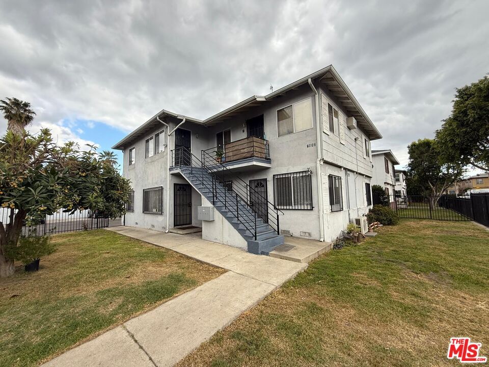 Foto principal - 7932 Brimfield Ave