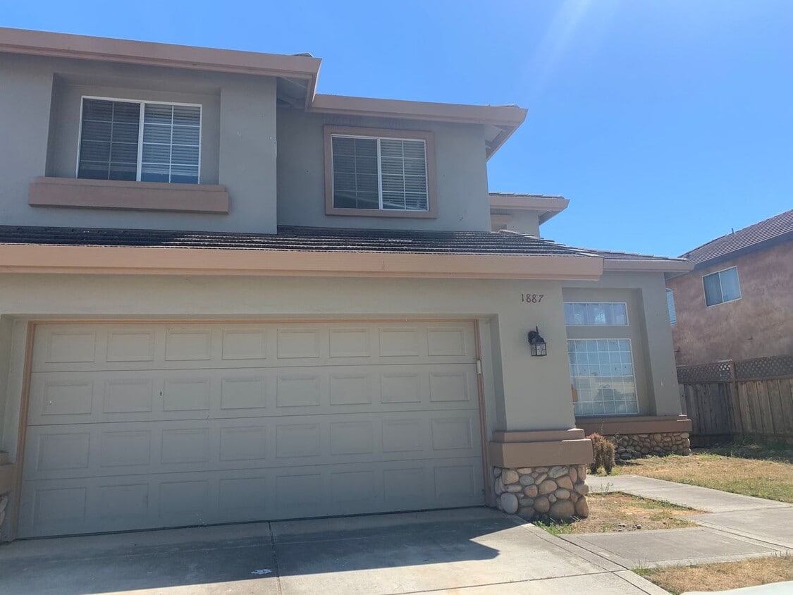 Primary Photo - House For Rent