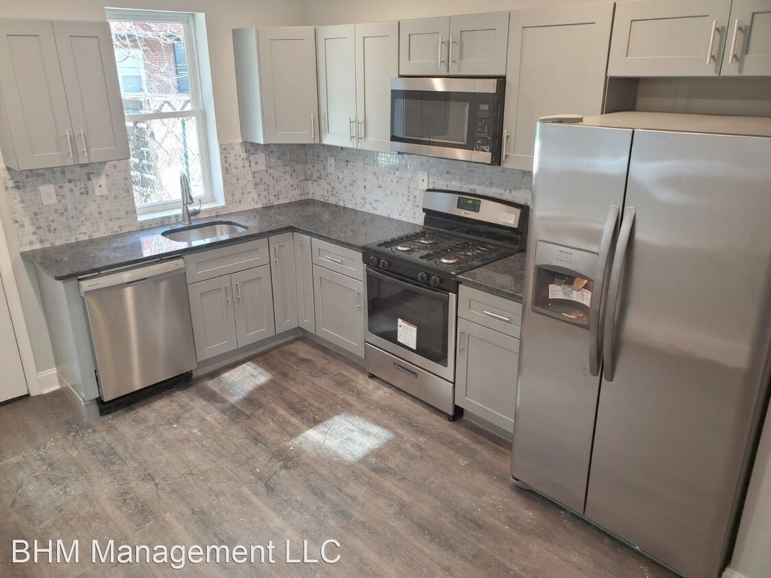Primary Photo - 3 br, 1.5 bath House - 6551 N Lambert St