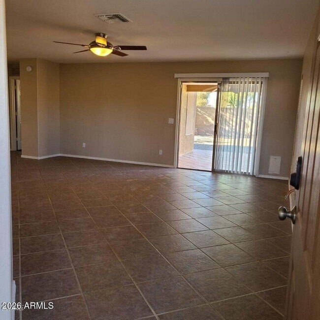Building Photo - 43540 Bedford Dr