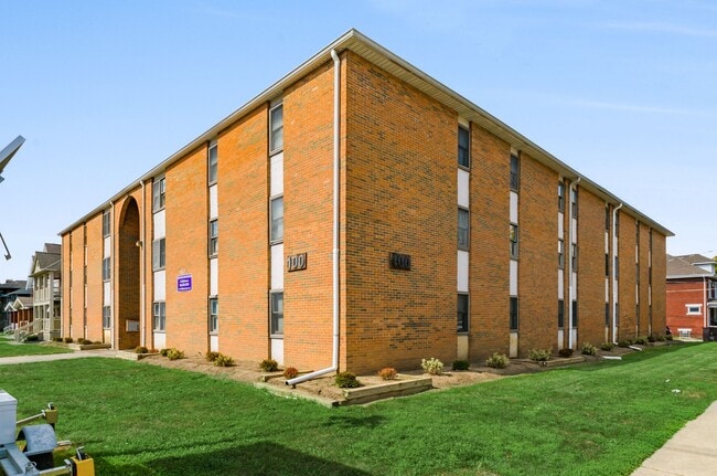 Foto del edificio - 100 Chittenden Ave