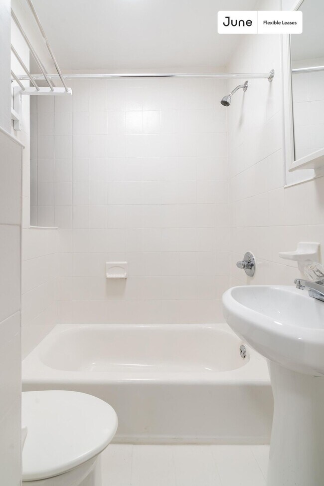 Building Photo - 518 East 83rd Street