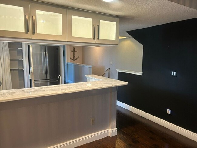 Foto del edificio - Luxury living with an Intracoastal view and direct access to dock, marina and lift