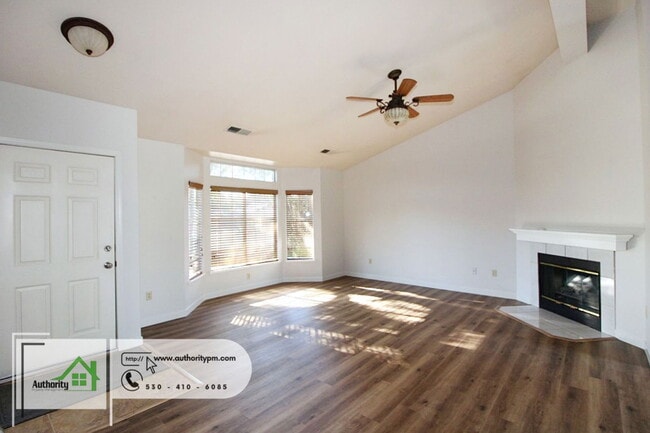 Building Photo - 2882 Sandstone Dr