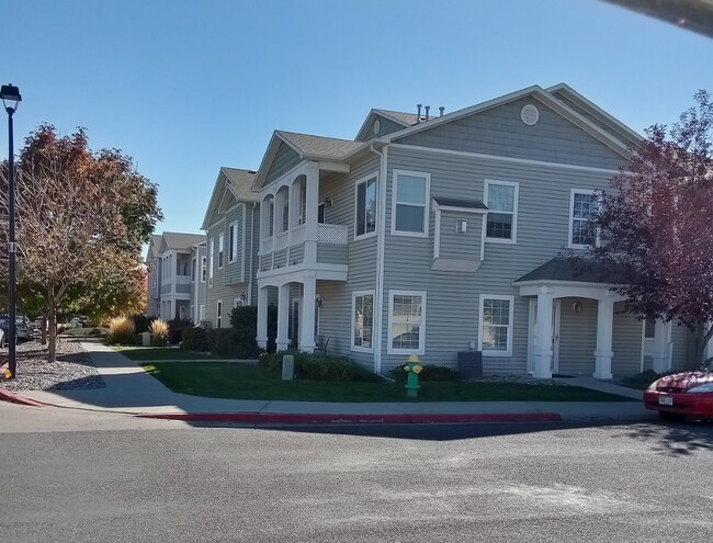 Building Photo - 623 Canyon Vista Way
