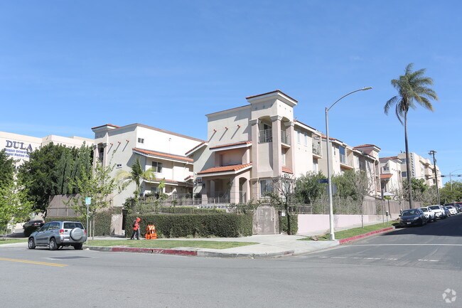 Foto del edificio - 456 Shatto Pl