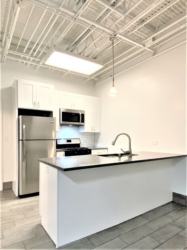 Foto del edificio - 460 Coventry Ln