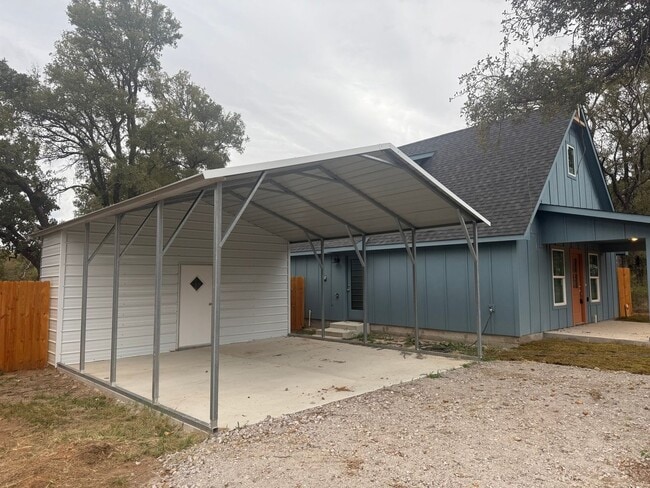 Foto del edificio - 151 Sleepy Meadow Dr