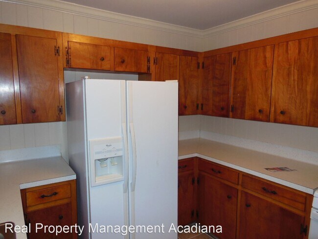 Building Photo - 3 br, 1.5 bath House - 114 Downing st