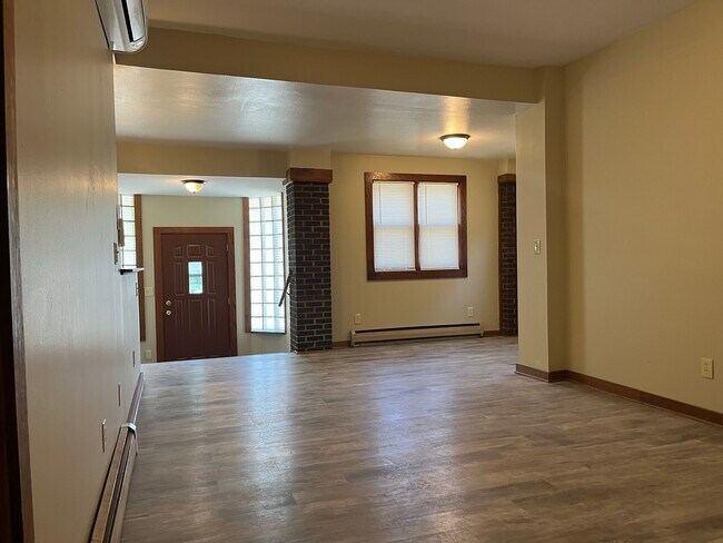 Foto del edificio - 3746 S Clement Ave