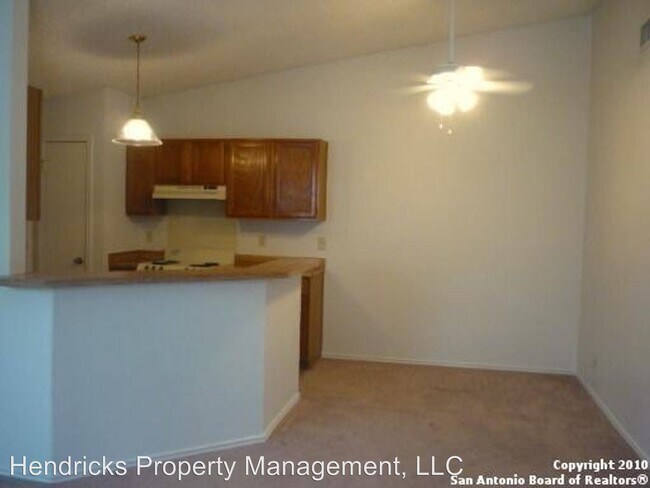 Building Photo - 5619-5621 Lochmoor