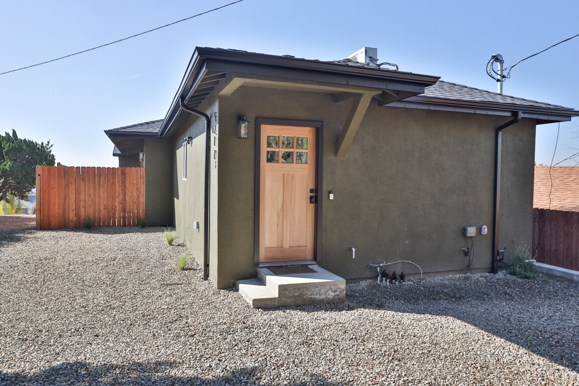 Primary Photo - 5217 Coringa Dr