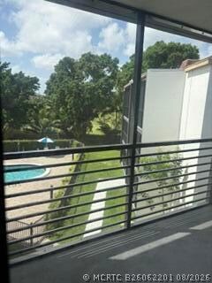 Foto del edificio - 4040 N Hills Dr