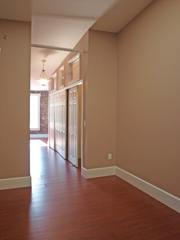 206 State St Unit H, Alton, IL 62002 Room for Rent in Alton, IL